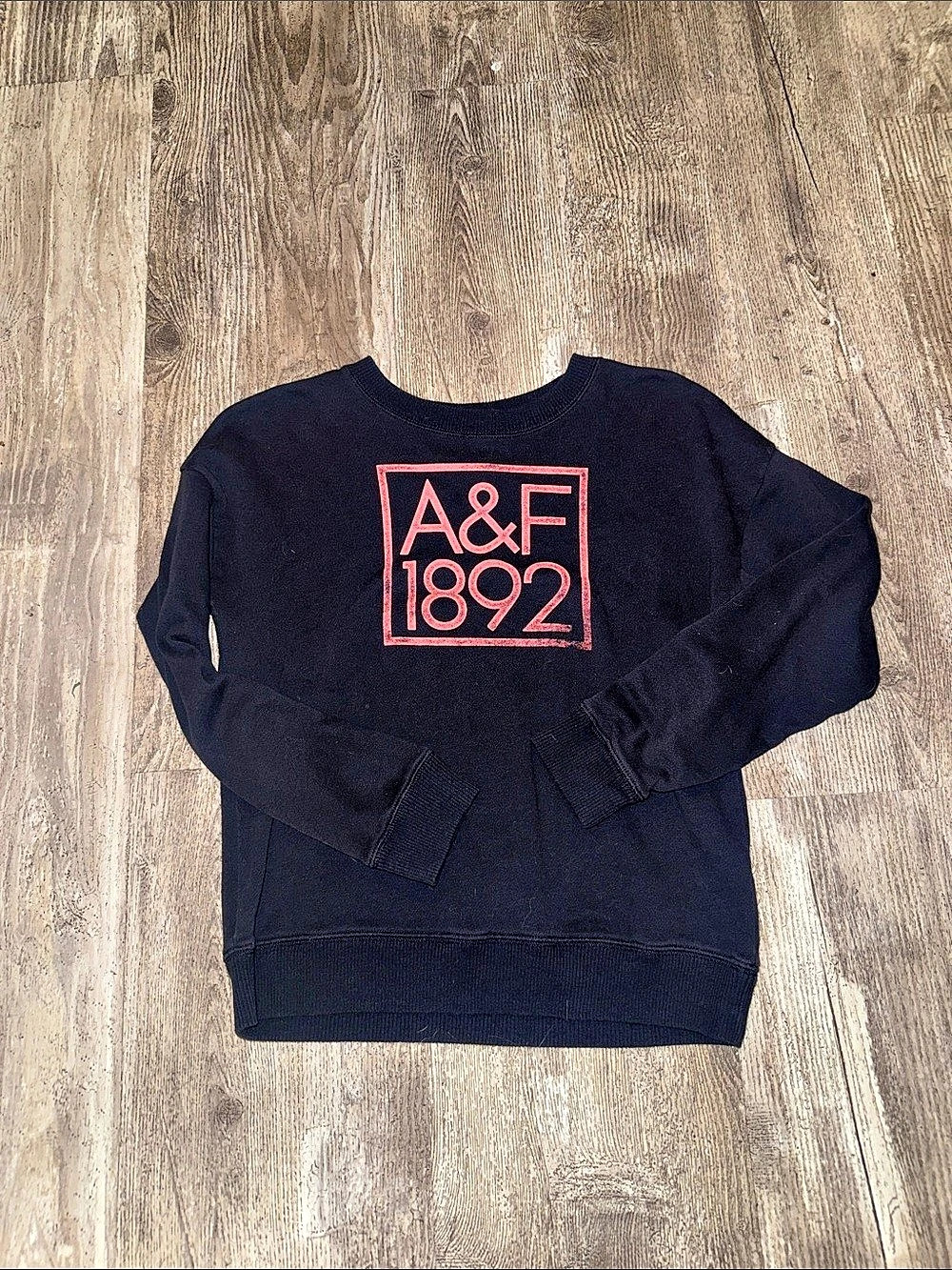 Abercrombie Kids A&F 1892 Girls Sweatshirt in Black Size 11/12